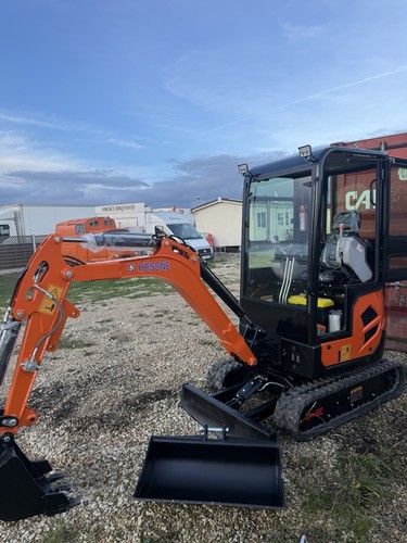 Excavator with kubota - with,
